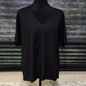 Studio B by Bobeau Women’s Black SS V-Neck Boxy T-Shirt SZ‎ Medium
